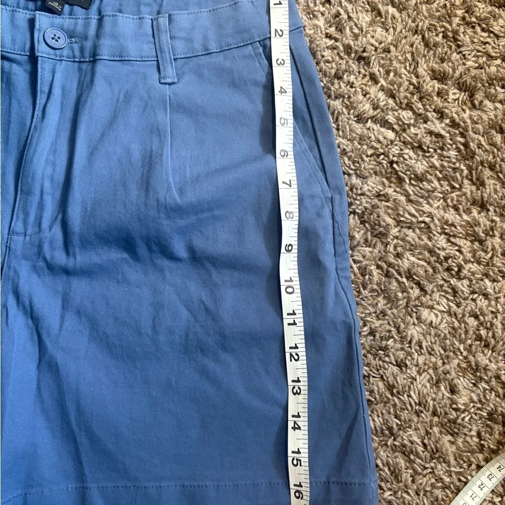 Banana Republic Pleat Front Short